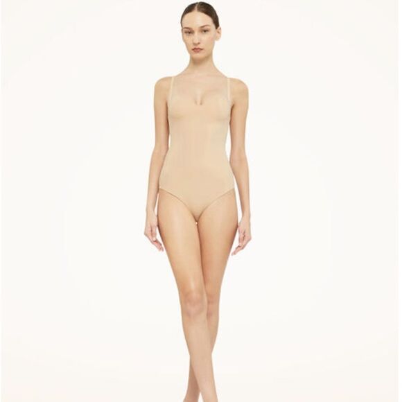 Wolford Mat de Luxe forming Strong shaping bodysuit XS C Cup in Powder NEW $230 - Picture 2 of 11
